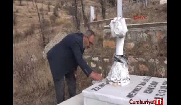 Tunceli DHA Muhabiri Cem Emir mezarı başında anıldı