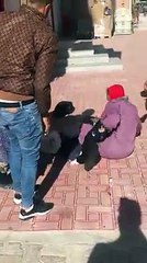 يحدث في تونس : زوز طلبة يتعاركو عالبلاصة قدام عزيزة حي الواحات