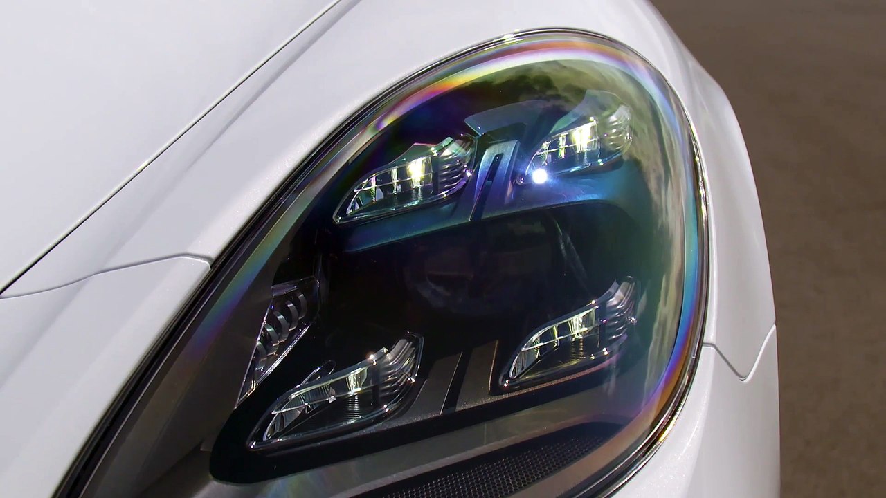 Porsche Panamera Turbo S E-Hybrid Executive Design