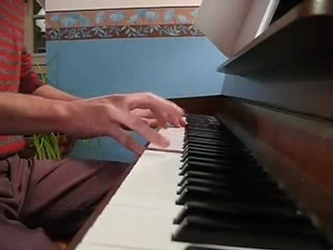 Brassens - Embrasse les tous (piano)