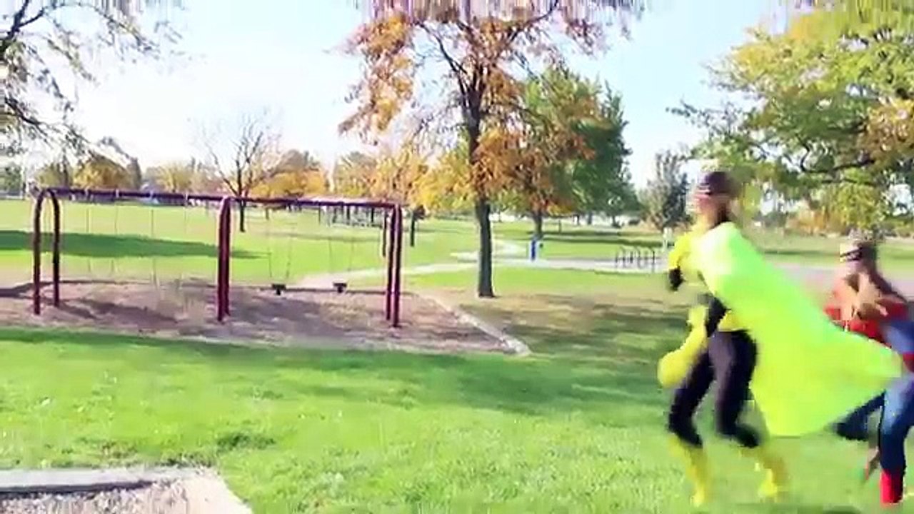 Green Hulk vs Amazing Spidergirl vs Blue Spiderman & Venom - Real Life Superhero Movie Compilation
