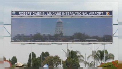 Robert Mugabe a "son" aéroport