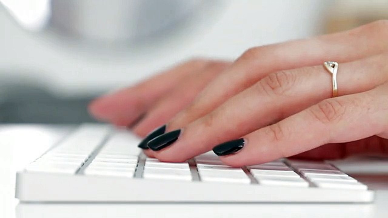 Gaming Laptop & Gaming Stuhl für Gamer