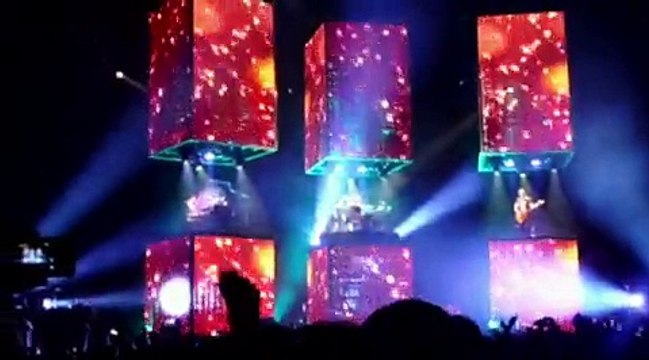 Muse - Feeling Good, Halle Tony Garnier, Lyon, France 11/22/2009