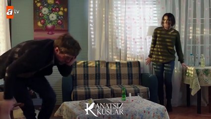 Zorla Zeynep’e sahip olmaya çalışan Ahmet! - Kanatsız Kuşlar 21.Bölüm