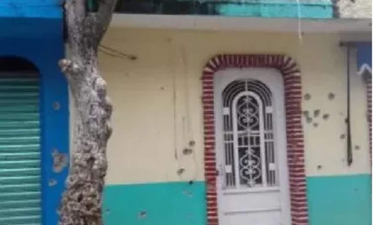 UN EJERCITOS DE 300 PERSONA ENTRARON AL PUEBLO, A LLEVARSE AL COMISARIO