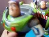 Toy Story Comparacion entre el Buzz Lightyear de 1999 y el Buzz Lightyear del new