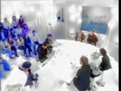 Samantha et chantal dans les agités du bocal