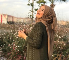 Gelin Adayı Hanife, Kardeşini Meşhur Etmek İçin Kolları Sıvadı