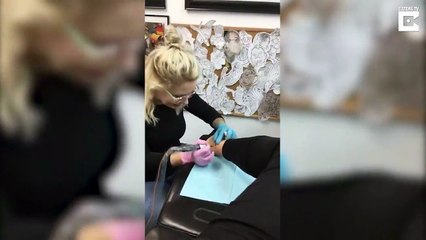 Mom-To-Be Tattoos Baby's Gender on Dad's Ankle-16XcjD871TU