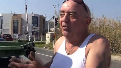 Greve Des Ordures A Chateauneuf Un Riverain Dans L Action Video Dailymotion