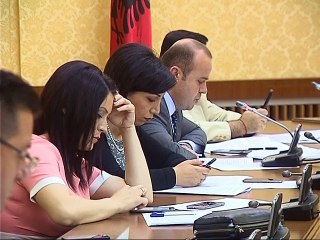 MINISTRI ARBEN AHMETAJ PER ZONAT E LIRA EKONIMIKE,“DO RRITEN INVESTIMET” LAJM