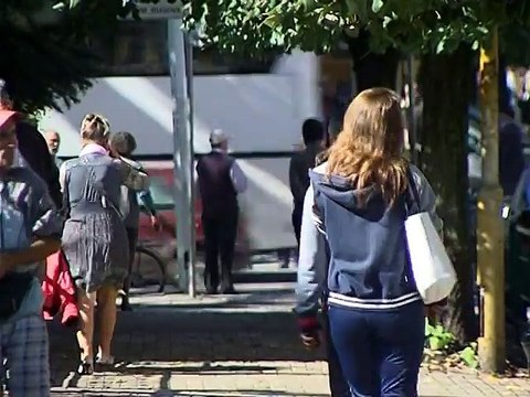 INSTAT RAPORTON SE NUMRI I POPULLSISE ESHTE NE ULJE,RRITET EMIGRACIONI I FEMRAVE LAJM