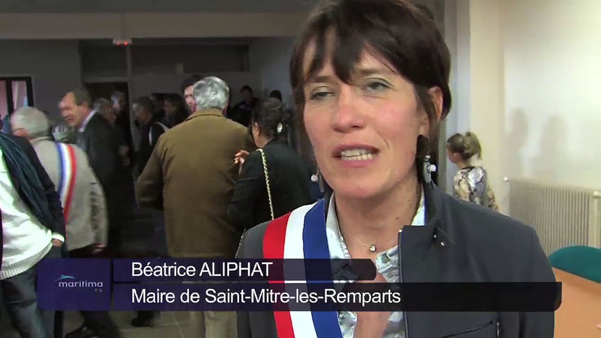 Interview De Beatrice Aliphat Maire De Saint Mitre Les Remparts Video Dailymotion