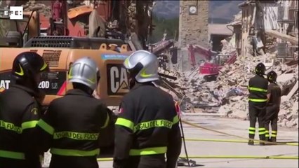 VAZHDOJNE KERKIMET PER TE PAKTEN 10 PERSONA QE REZULTOJNE TE ZHDUKUR NE ITALI POR TERMETET VIJOJNE L