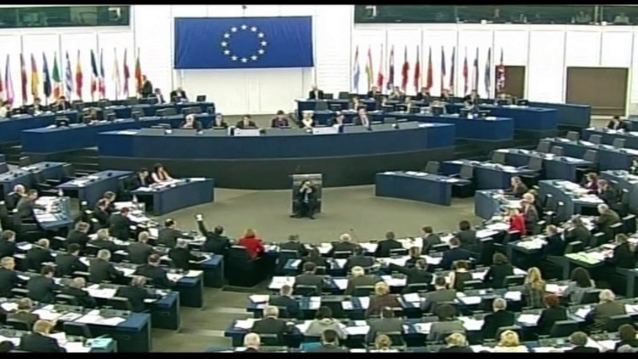 VIZAT PER KOSOVEN JANE NE RREZIK, VOTIMI I “DEMARKACIONIT” ISHTE KUSHT PER LEVIZJEN E LIRE LAJM