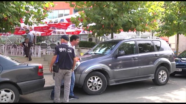 EKZEKUTOHET NE RRESHEN ISH DREJTORI I OSHEE PER VERIUN SAIMIR JAKU NGA DY PERSONA TE MASKUAR LAJM