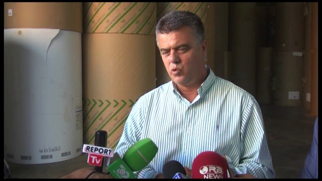 NDERROHEN ROLET PER MBETJET,MINISTRI LEFTER KOKA NE FABRIKEN E RICIKLIMIT QE VIZITOI BASHA LAJM