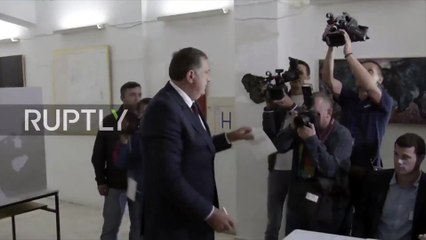 Download Video: SERBET E BOSNJES VOTOJNE PRO NE REFERENDUM, VENDI BALLKANIK DREJT NJE KRIZE TE RREZIKSHME LAJM