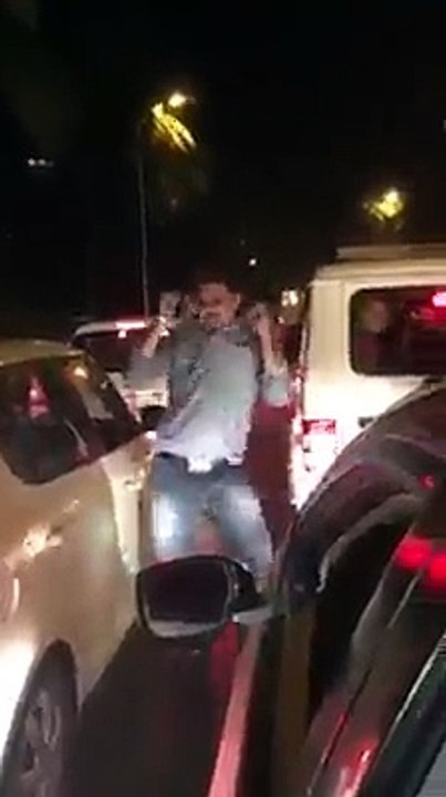 Road dance by indian guys - kulle me nach (desi boys)