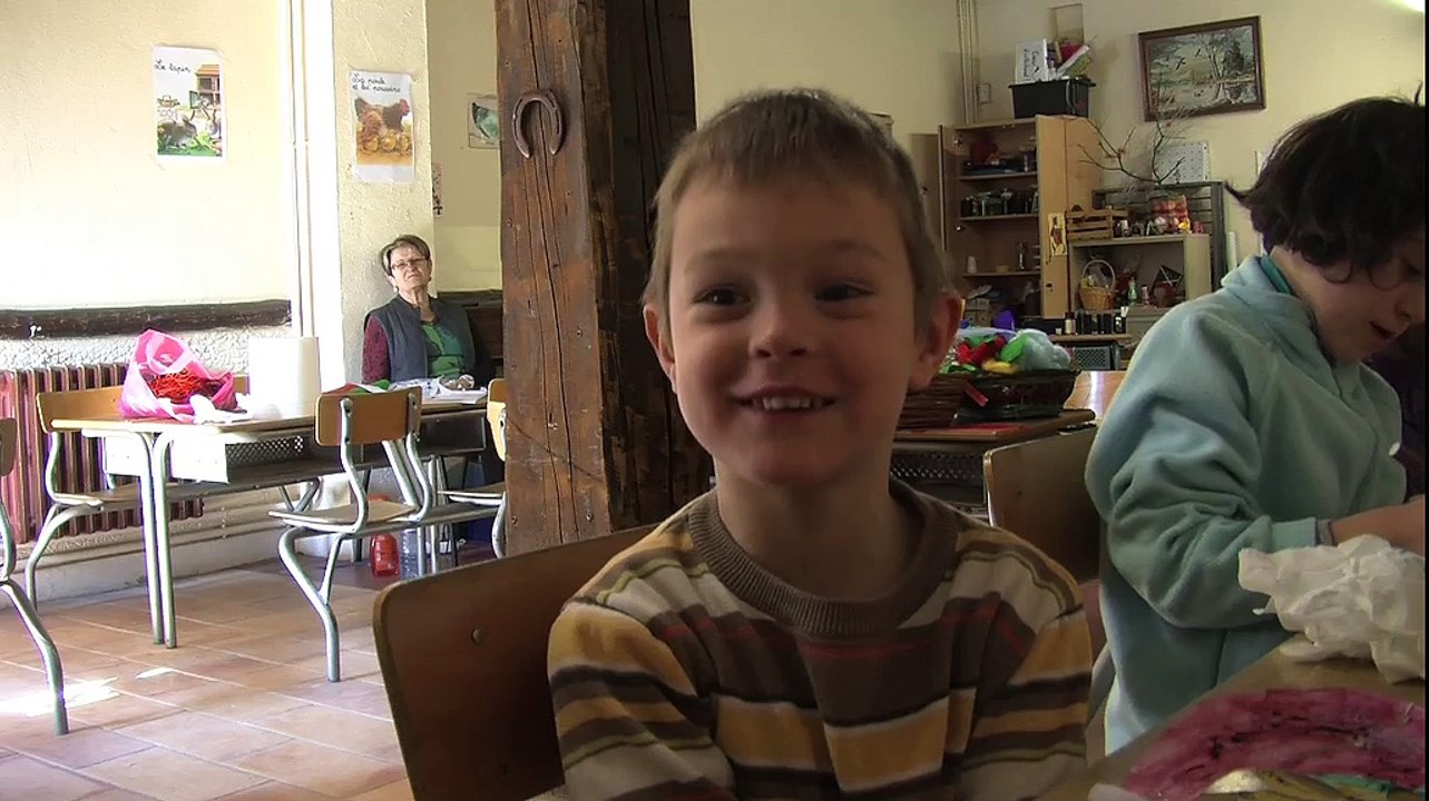 Nolan, Célia et Marion vous présentent leurs masques d'animaux