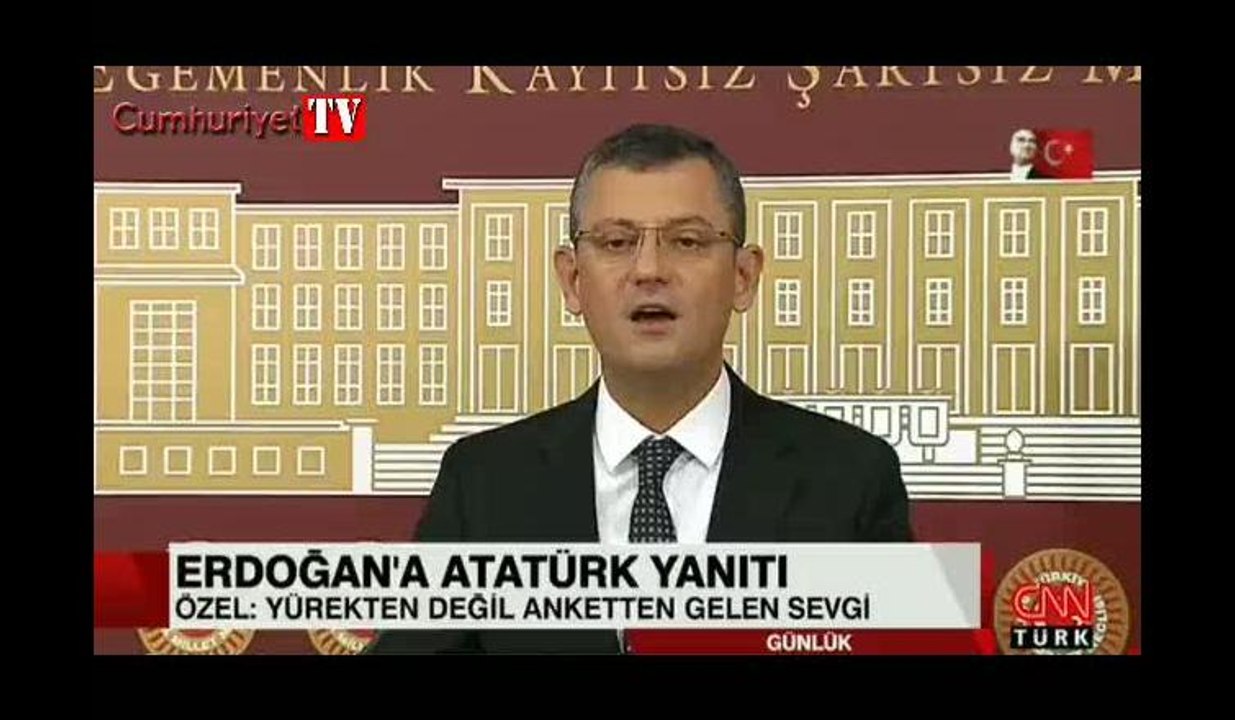 CHP'li Özgür Özel'den AKP'ye Atatürk yanıtı: Yürekten gelmeyen anketten gelen Atatürk sevgisi