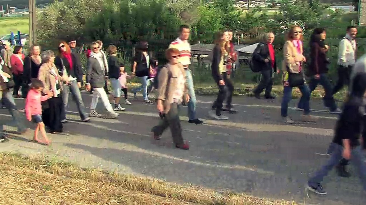 Regardez un large extrait de l'intervention de la compagnie L'Ombre Folle