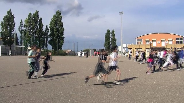 Regardez les réactions des élèves participants