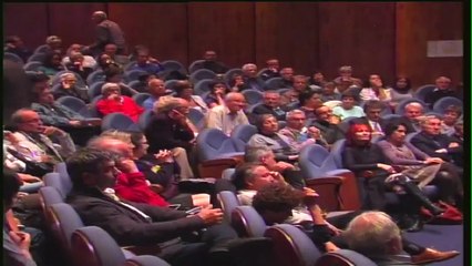 Yves Luchaire explique comment seront calculés et votés les impôts.