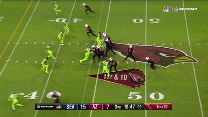 Arizona Cardinals running back Adrian Peterson shows receiving skills, picks up 13 yards