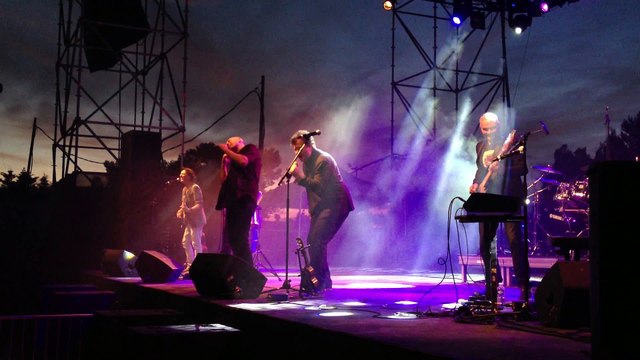 TOP 80 FESTIVAL SOUS LES PINS 2013 CHATEAUNEUF MARITIMA DEBUT DE SOIREE