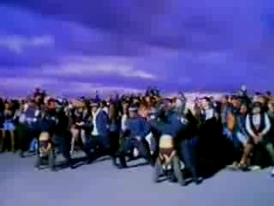 MC Hammer feat. Aaron Hall Pumps and a bump Vidéo Dailymotion