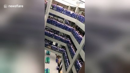 Thousands of students sing love song ahead of Chinese Singles Day