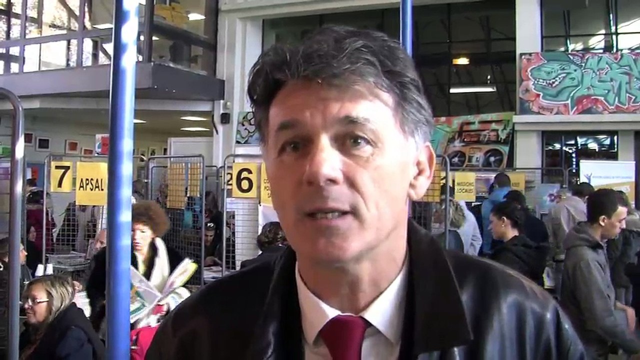 Michel Tonon, le maire de Salon, se félicite de l'existence de ce salon emploi