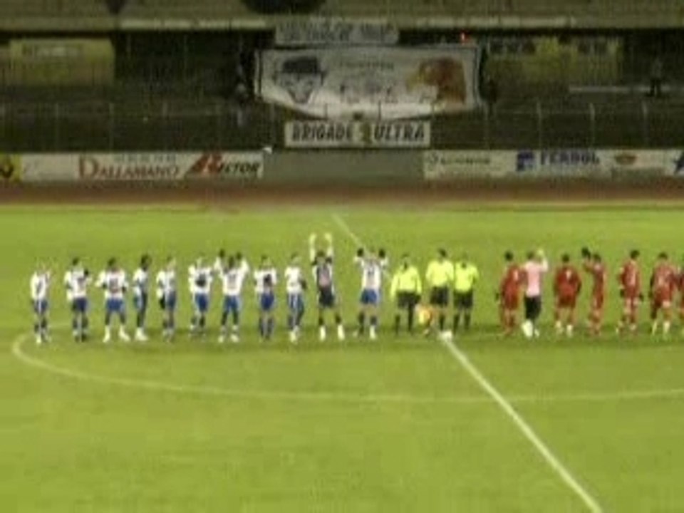 mulhouse/ montceau : entrée equipes