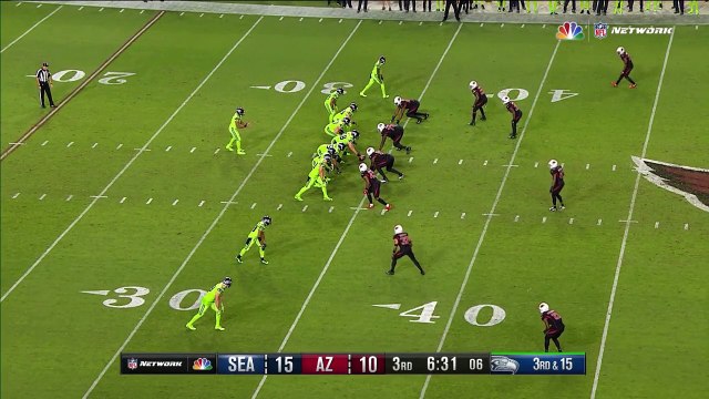 Arizona Cardinals linebacker Haason Reddick chases down Seattle Seahawks quarterback Russell Wilson for Cardinals' fifth sack of game