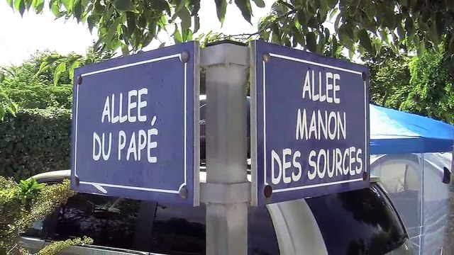 Nicolas Vareille, responsable des réservations au camping Marius de Martigues