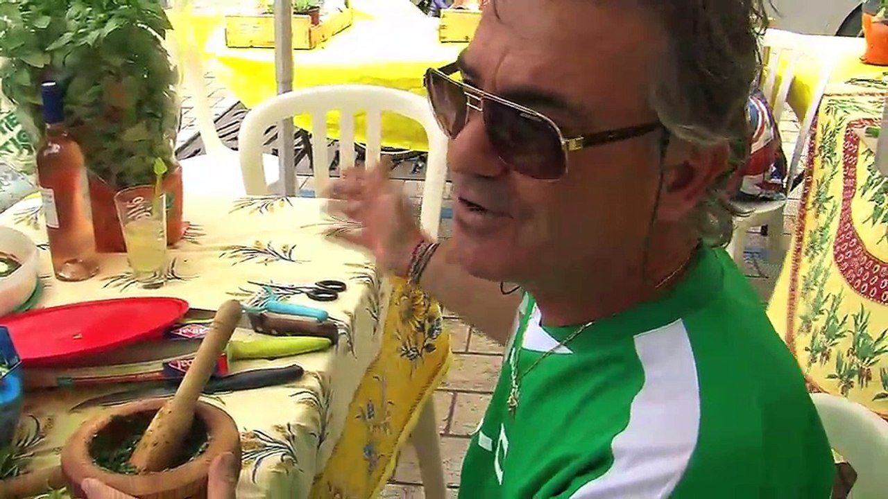 A Miramas, on prépare la soupe au pistou dans la joie et la bonne humeur