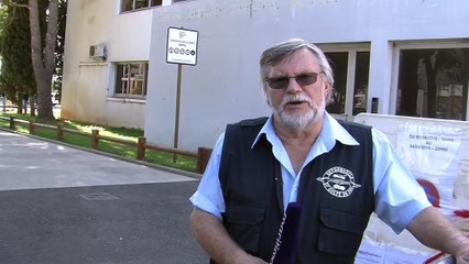 Les explications de Guy Tinel, président du Rétromobile Club de Fos.