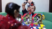 Marvel Superhero Mashers Spiderman Iron Patriot Wolverine Agent Venon Brinquedos Review em Portugues