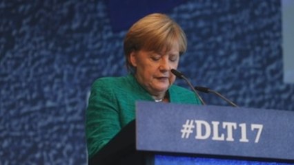 Cae el apoyo ciudadano al inédito tripartito de Merkel, aún en negociaciones
