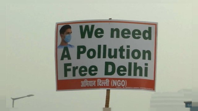 Delhi air pollution hits danger levels