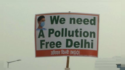 Delhi air pollution hits danger levels
