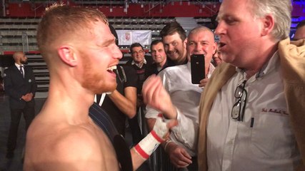 Maxime Beaussire tient sa ceinture