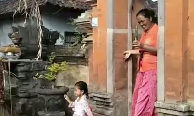 Umat Hindu di Gianyar Rayakan Kuningan