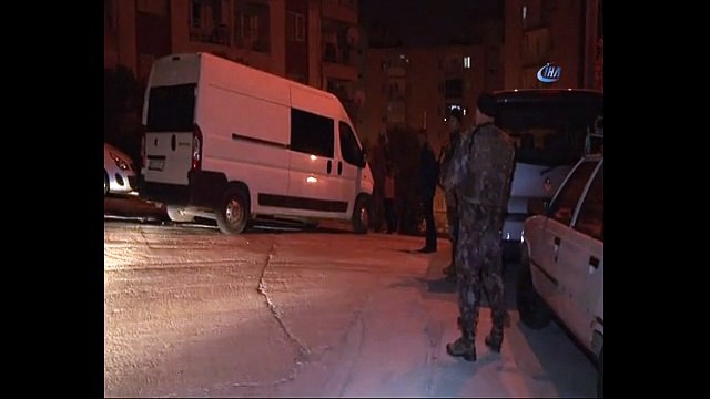 3 çocuğunu rehin alan şahıs dehşet saçtı