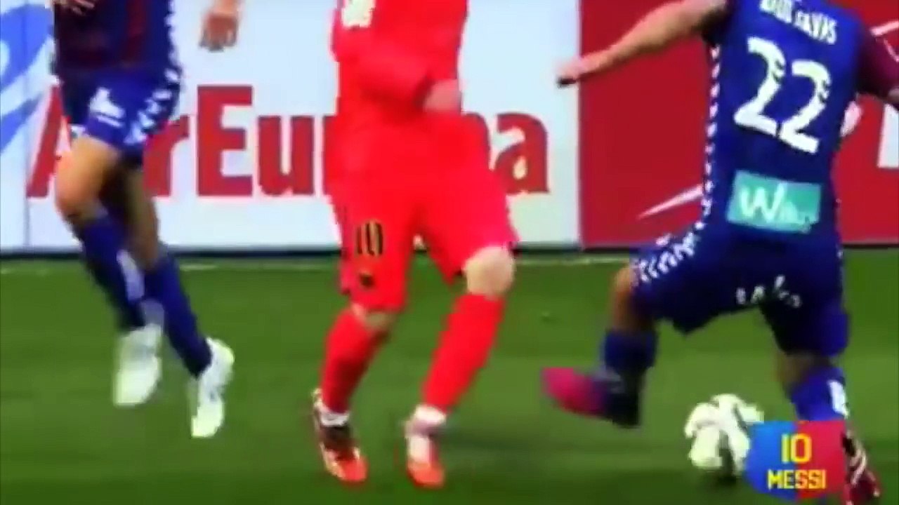 Les 50 plus beaux petits ponts de Lionel Messi