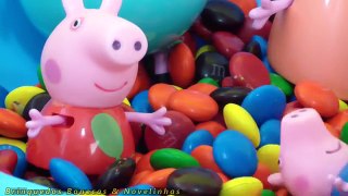 Bath Candy Peppa Pig Baby Doll Bath Time Compilation Banho com Chocolates M&Ms! Dora Aventureira