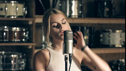 Beautiful Trauma - Pink (Cover by- Davina Michelle