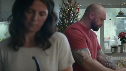 Tesco advert featuring a Muslim family
